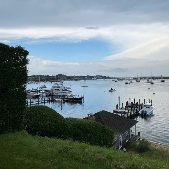 Meet your Posher, Vicki - Picture 4 of 4